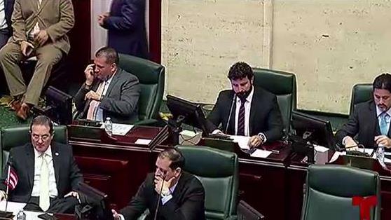 Camara_discute_proyecto_de_Ley_de_Moratoria.jpg