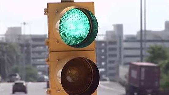 Comienzan_a_instalar_semaforos_de_balance_en_AutoExpreso.jpg