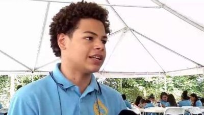Estudiantes no han regresado a su escuela desde María