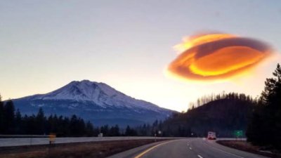 Captan extraño fenómeno en cielo de California
