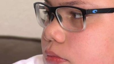 Madre pide ayuda para que su hijo pueda hablar