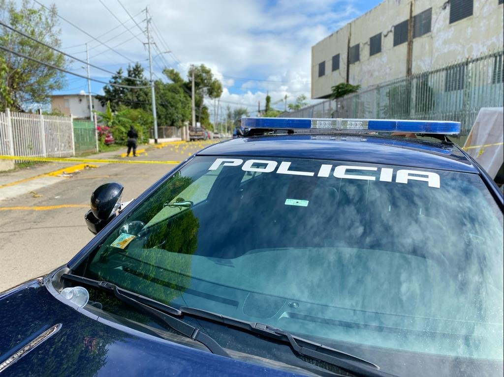 Imagen del artículo de Telemundo PR: Encapuchado rompe puerta y roba en panadería de Bayamón
