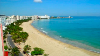 Foto básica de playa en Puerto Rico