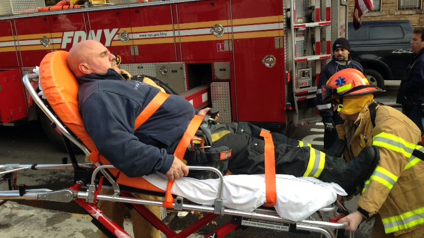 TLMD-fuego-en-el-bronx-bombero-herido