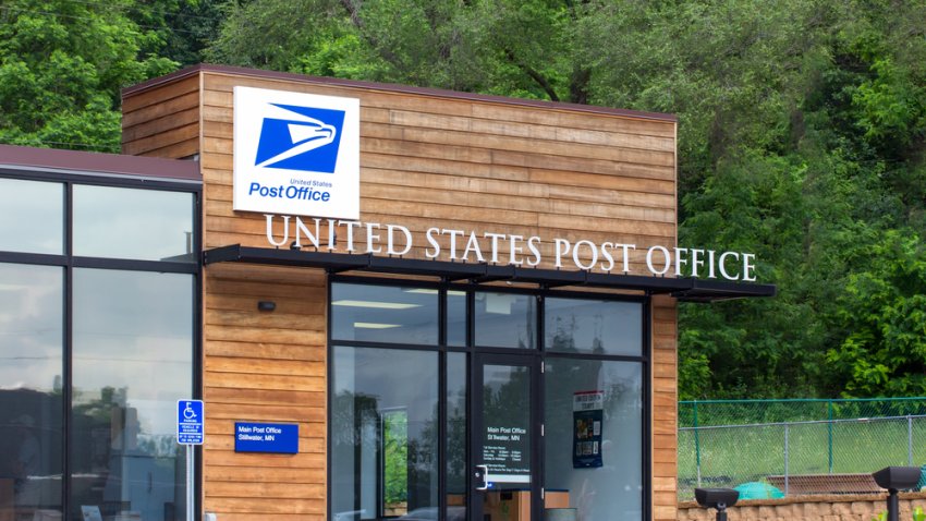 El Servicio Postal además advierte que si un cartero se siente amenazado por un perro, se le podría pedir al propietario que recojan su correspondencia en la oficina postal más cercana.