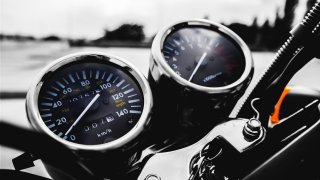 automotive-gauge-motorbike-1151451