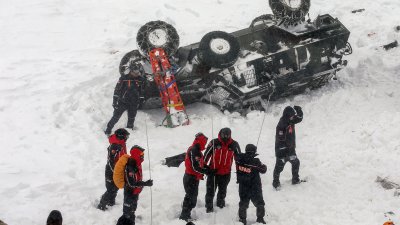 Avalanchas en Turquía dejan decenas de muertos