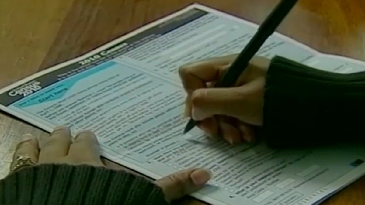 Imagen del artículo de Telemundo PR: Censo de EEUU evalúa plan para omitir datos de inmigrantes y raza