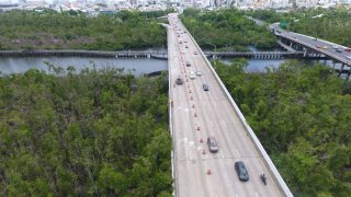 cierre de via en puente arreglos puente cano martin pena Capture