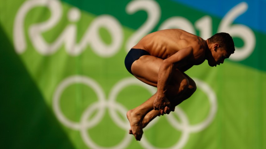 609485909JS00077_Diving_Oly