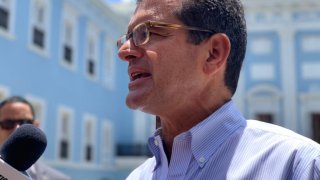 Pierluisi discutió desde La Fortaleza negociaciones de su excliente AES