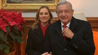 AMLO y su esposa dirigen mensaje navideño a los mexicanos.