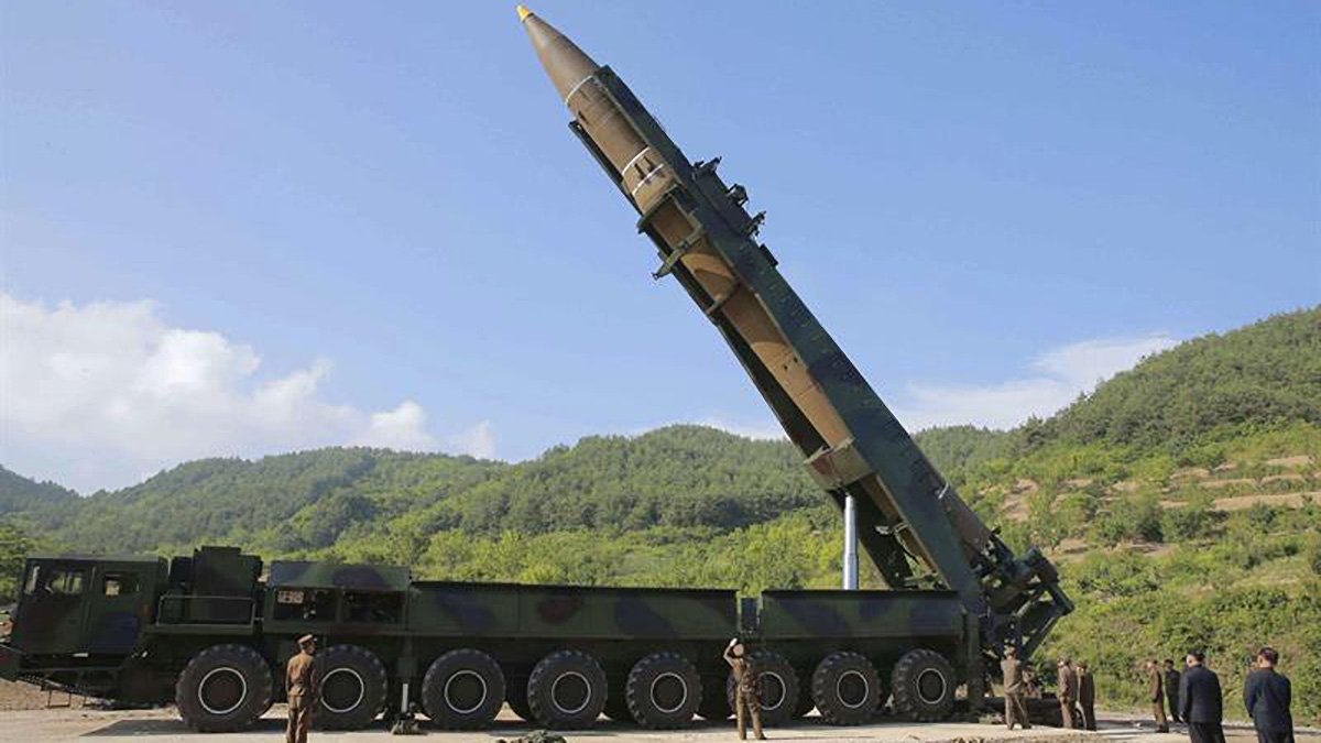 Imagen del artículo de Telemundo PR: Tensión en el Oriente: Corea del Norte prueba misiles balísticos en mar abierto