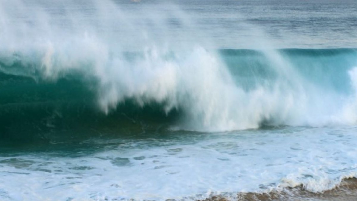 Mujer fallece ahogada en playa de Manatí