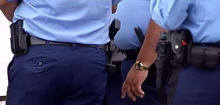 policias_5334543532341