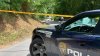Hallan cuerpo baleado de hombre dentro de auto en Vega Baja