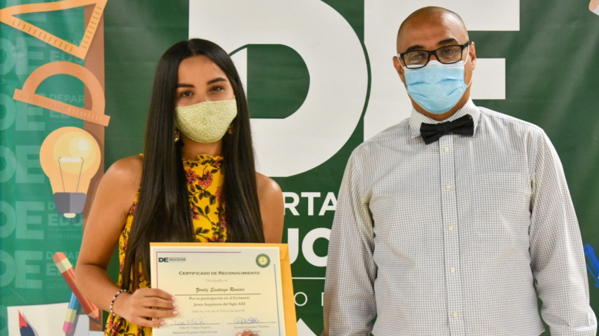 Departamento de Educación otorga becas por labor comunitaria