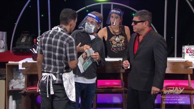 ¿Cómo es que Carlos y Sammy Love intercambian papeles?