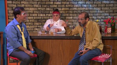 Los Borrachitos evalúan el trabajo de su bartender