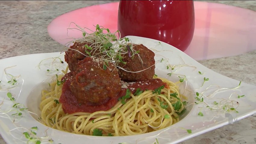 Cocina al día | Albóndigas rellenas de queso crema