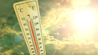 Emiten advertencia por calor excesivo para 14 condados de Arizona