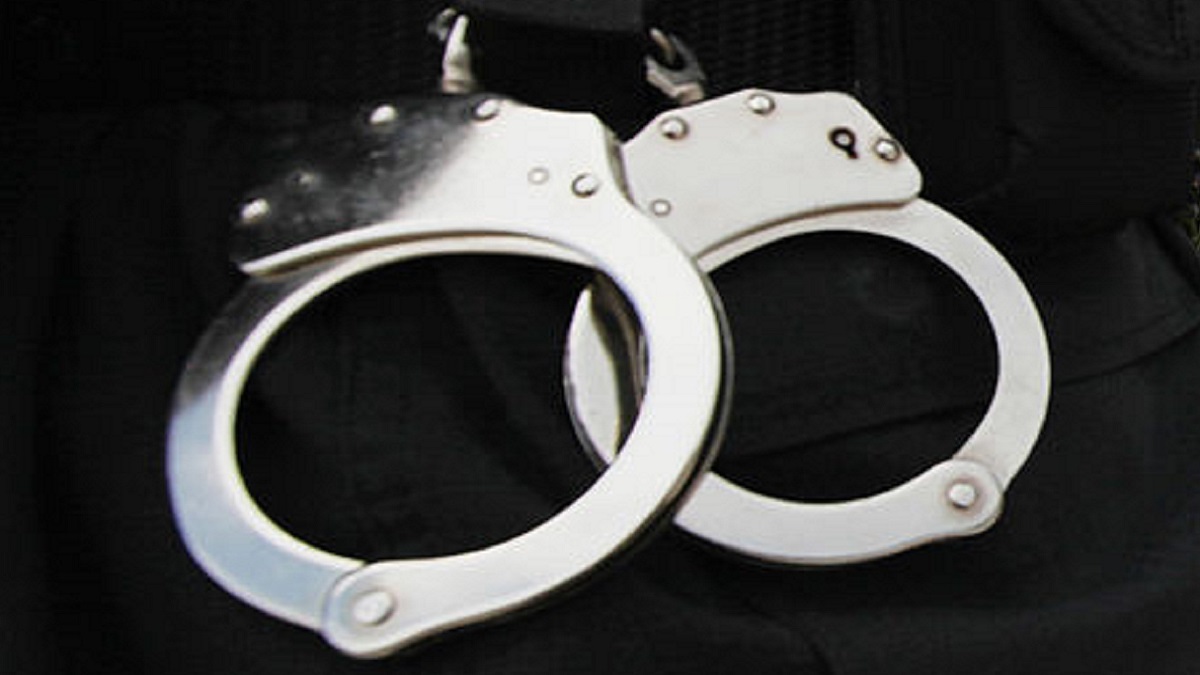 Arrestan a padre e hijo tras retener a punta de pistola a 2 empleados de Servicio Forestal
