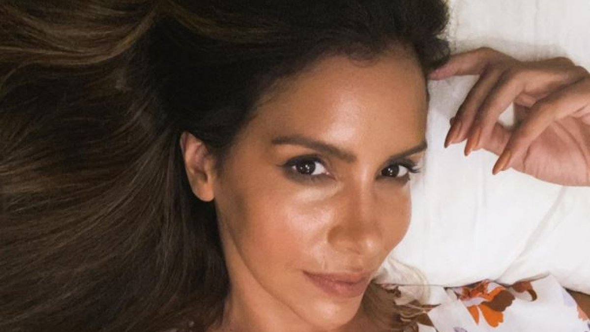 Alba Reyes anuncia que está embarazada – Telemundo Puerto Rico