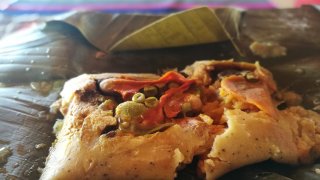 tamale on banana leaf