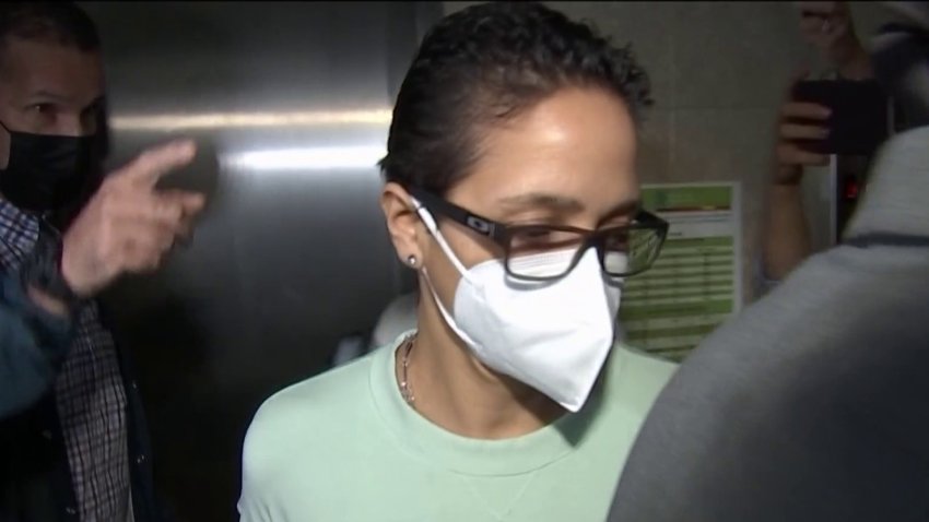 Caso hermano Arcángel: madre de Justin Santos aún espera por disculpa de imputada