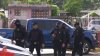 Policía y federales van tras organización criminal en Manatí