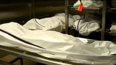 Desgarrador: el proceso de identificar los cuerpos de los migrantes fallecidos en el desierto