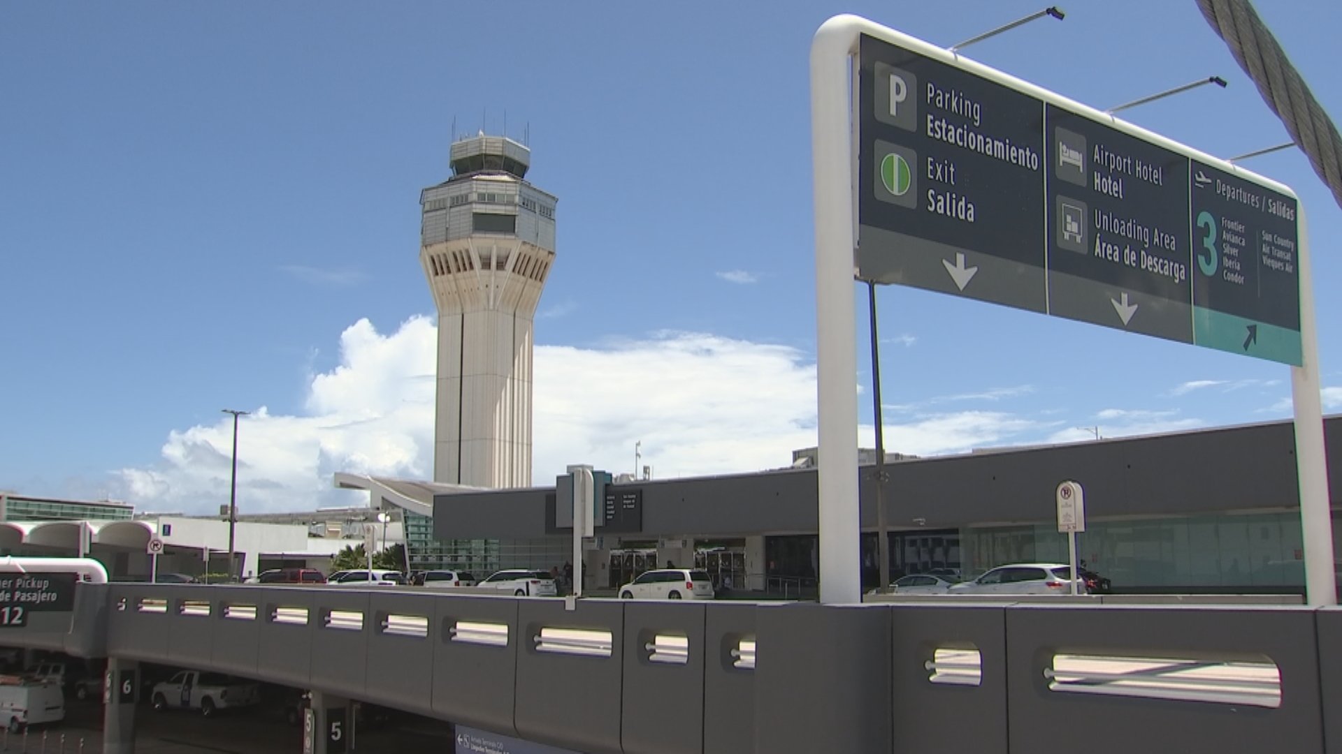 Imagen de la cobertura de: Aerostar dice que se normalizan las operaciones en el Aeropuerto LMM tras falla de la FAA