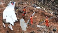 Tragedia de avión chino con 132 personas a bordo habría sido intencional, según el WSJ