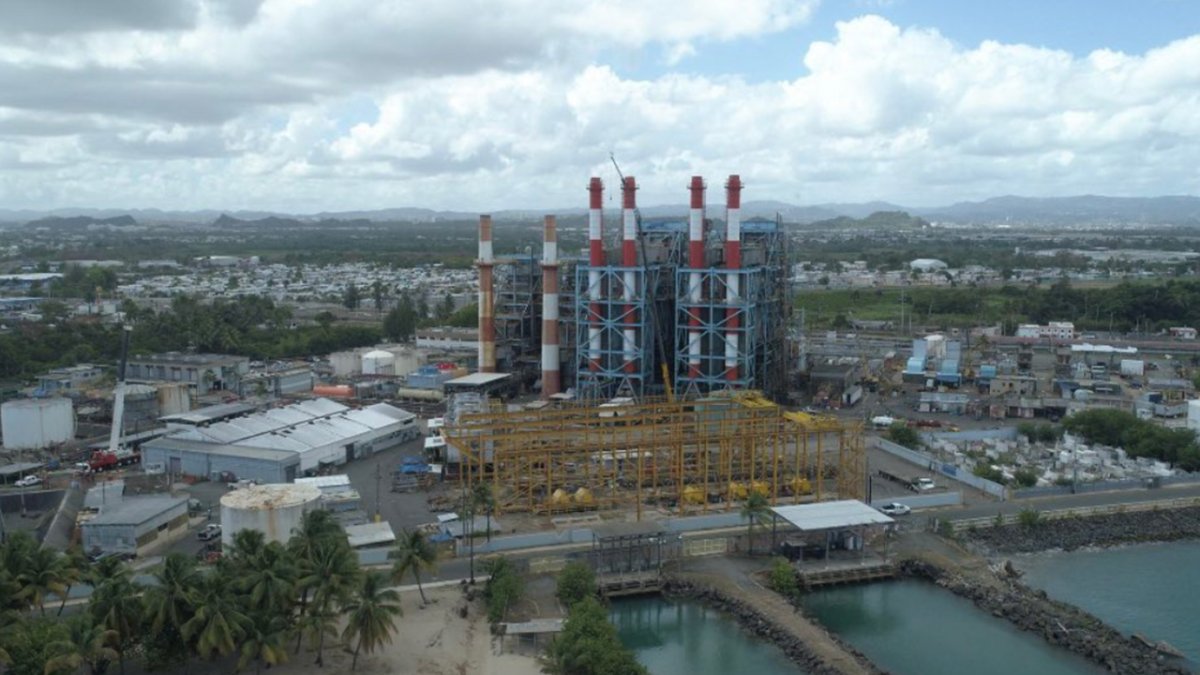 Falla en unidad 2 de AES deja más de 100,000 clientes sin luz en Puerto Rico