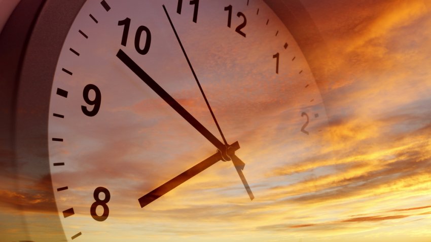 ¿Sabes por qué debemos cambiar la hora dos veces año?