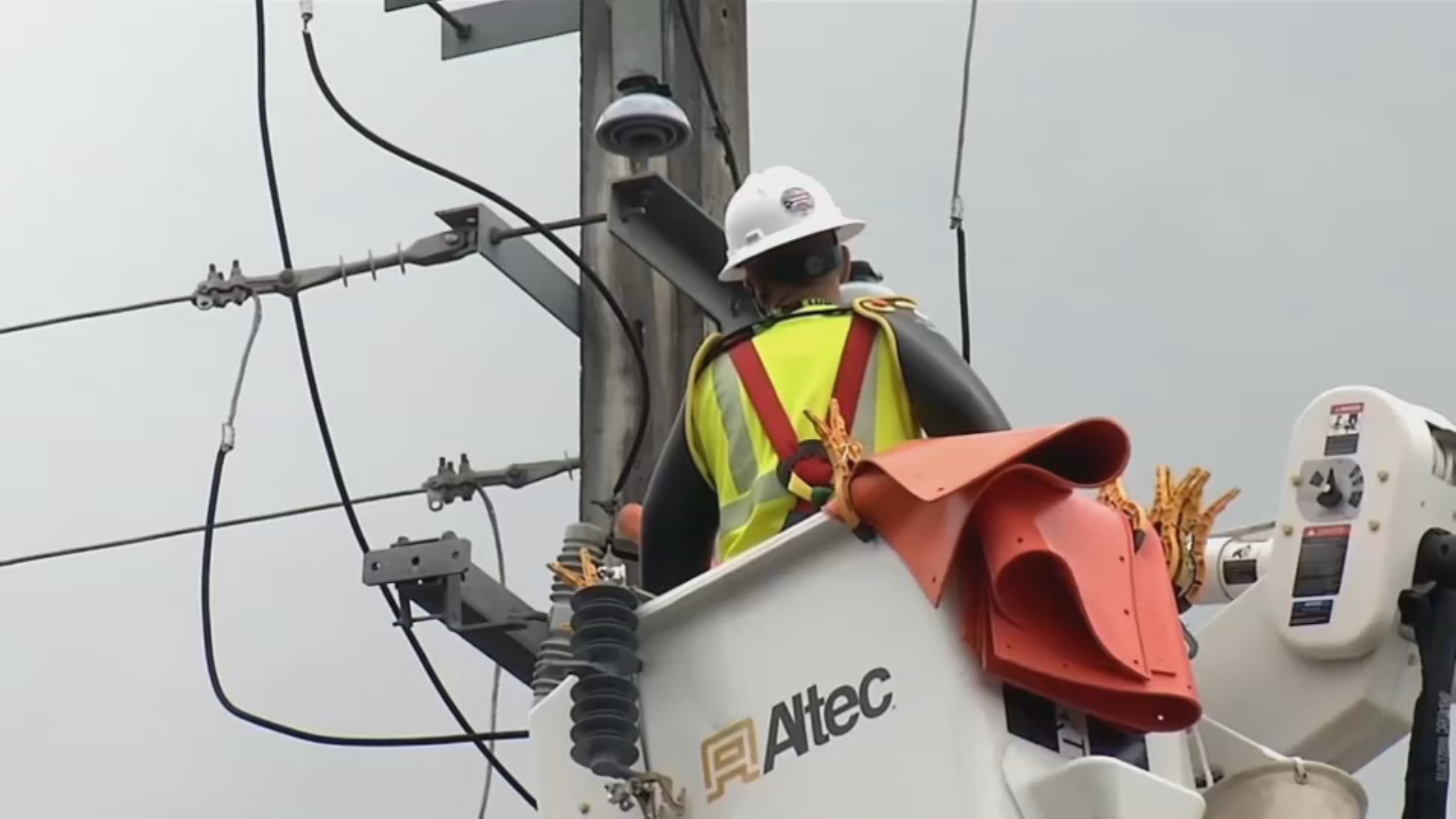 Avería deja a más de 35 mil clientes sin luz en San Juan y Trujillo Alto