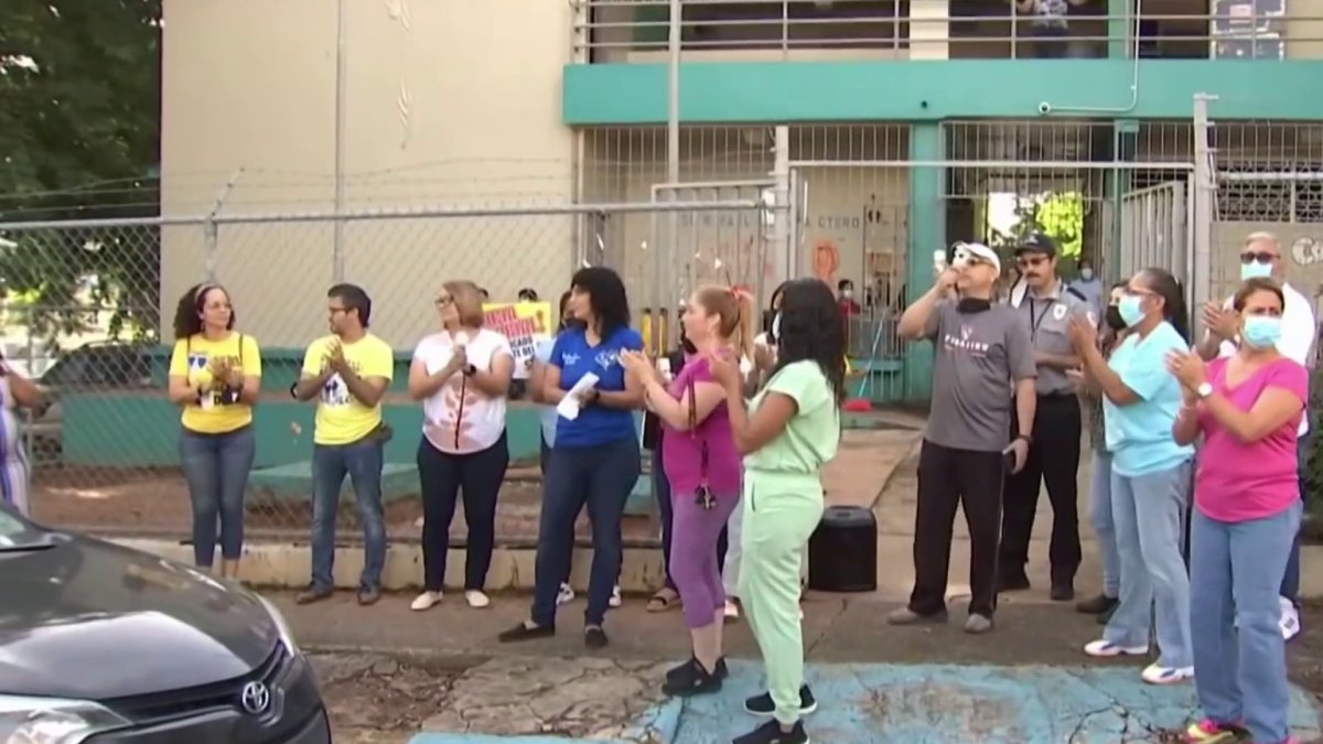 Protestan en escuela de San Juan por falta de agua y luz en el plantel ...