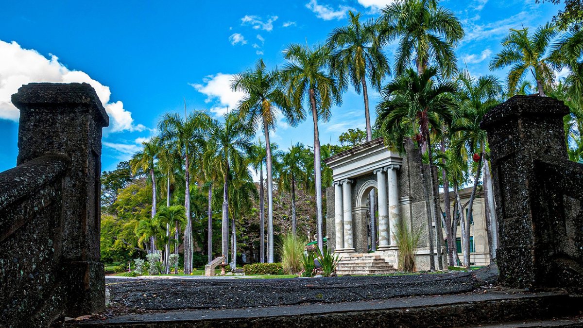 Refuerzan seguridad en el RUM y Universidad Adventista tras presuntas amenazas