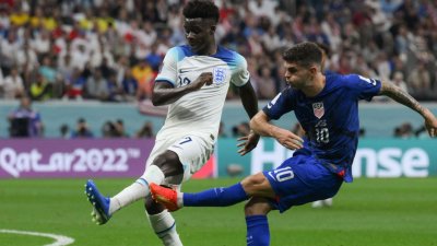 Christian Pulisic revienta el travesaño de Inglaterra