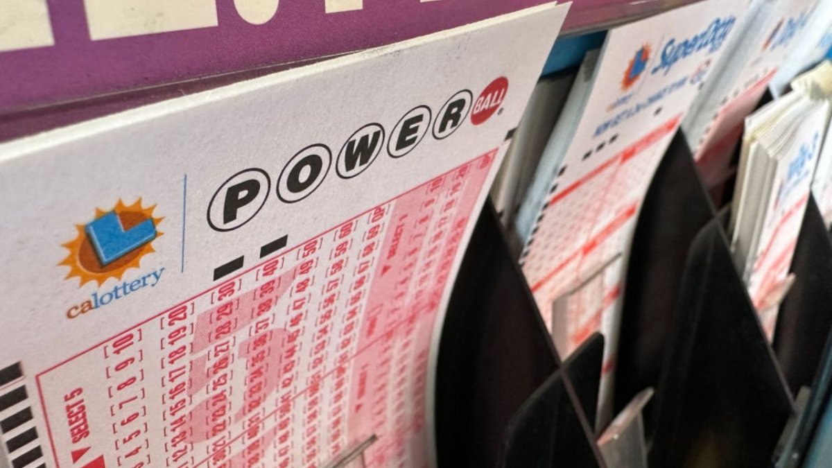 ¡Qué suerte! Premios de $500,000 y $100,000 del Powerball caen en la isla