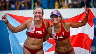 Allanis Navas y María González dueñas y señoras de la arena San Salvador 2023.