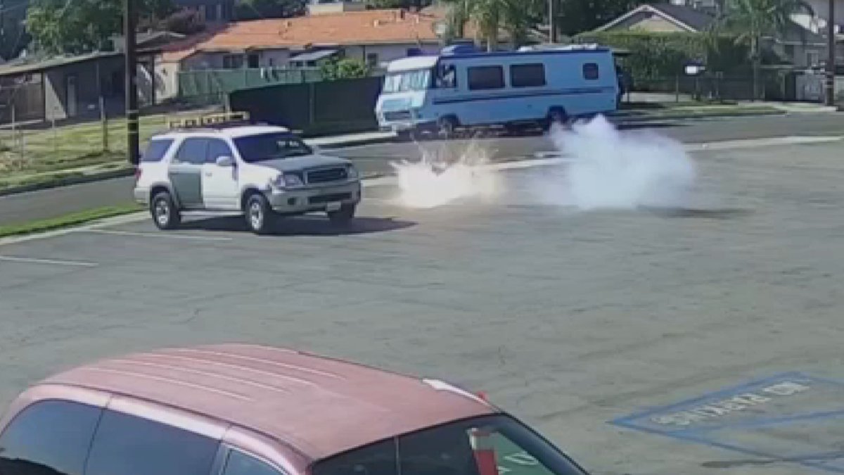 Bear Exploding Explosión de osito de peluche en San Bernardino – Telemundo Puerto Rico