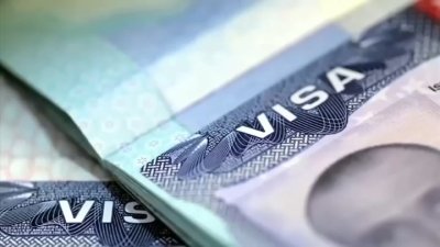 EEUU no revocará visas vigentes de países en el veto de Trump