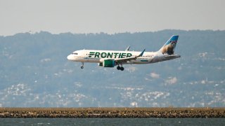 Foto de archivo de un avión de la aerolínea Frontier.