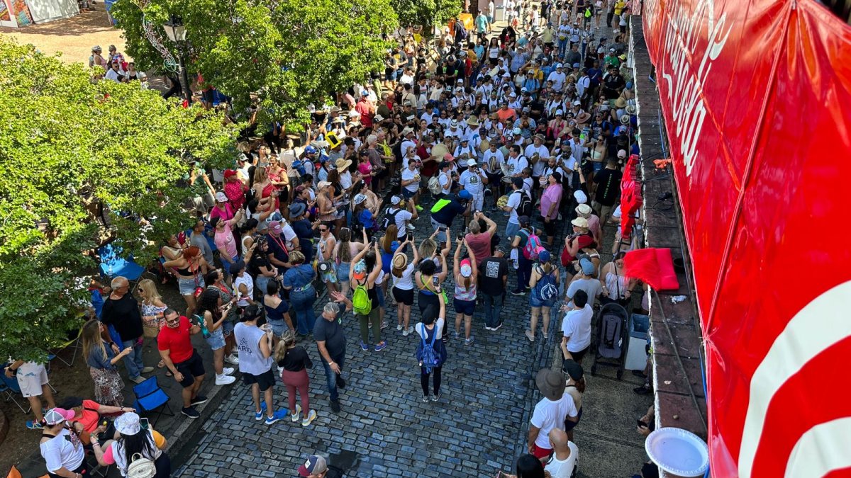 Se comienzan a llenar los “parkings” en el Viejo San Juan Telemundo