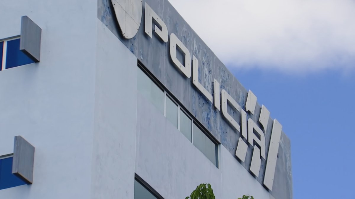 Roban herramientas y aspiradoras en negocio "Beep Beep Jeep" en Carolina