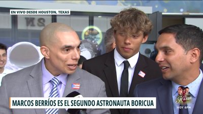Emocionados familiares de Marcos Berríos por su graduación como astronauta de NASA