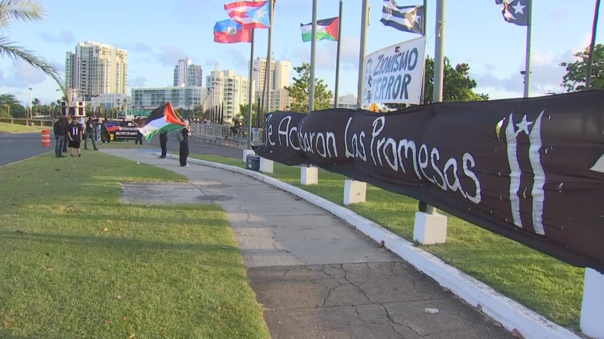 Manifestación en Puerto Rico por llegada de Kamala Harris – Telemundo ...