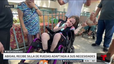 Joven con múltiples condiciones recibe silla de ruedas