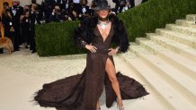 TOPSHOT - US singer Jennifer Lopez arrives for the 2021 Met Gala at the Metropolitan Museum of Art on September 13, 2021 in New York. - This year's Met Gala has a distinctively youthful imprint, hosted by singer Billie Eilish, actor Timothee Chalamet, poet Amanda Gorman and tennis star Naomi Osaka, none of them older than 25. The 2021 theme is "In America: A Lexicon of Fashion." (Photo by Angela WEISS / AFP) (Photo by ANGELA WEISS/AFP via Getty Images)
